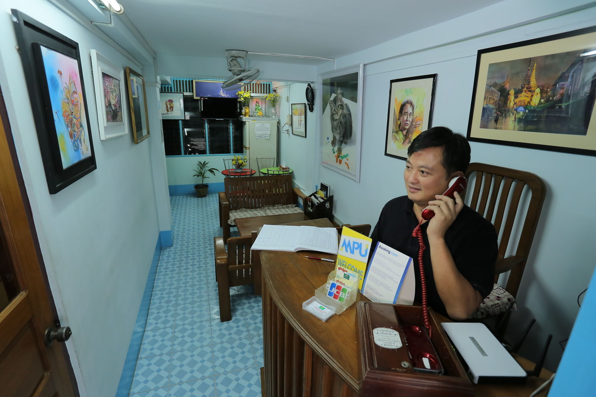 Chan Myae Thar Pensión Yangón Exterior foto